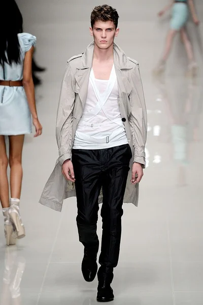 Look 35